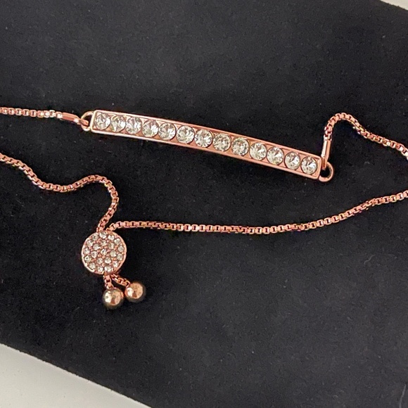 Brilliance Crystals from Swarovski LOVE YOU MORE Bracelet Rose Gold - Picture 6 of 9